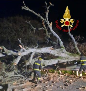 Maltempo sull’isola: il vento imperversa sulla Sardegna