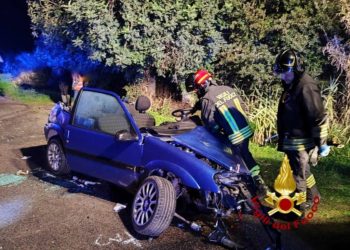 Scontro tra due auto a San Sperate: un uomo in gravi condizioni