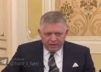 Il primo ministro slovacco Robert Fico chiede le dimissioni di Kaja Kallas