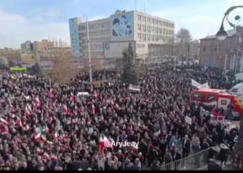 In tutto l’Iran, manifestazioni a sostegno del governo