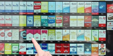 Al via la campagna per aumentare di 5 euro il prezzo delle sigarette