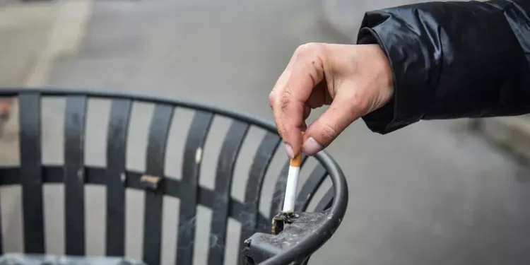 Da domani sigarette più care, aumenti fino a 30 cent a pacchetto