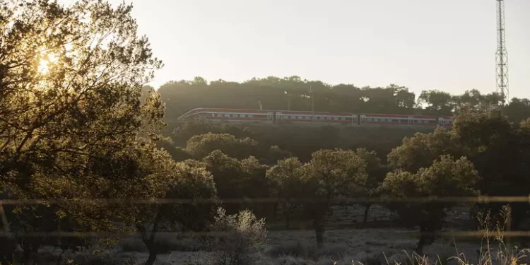 Incidente ferroviario in Catalogna, morto il macchinista