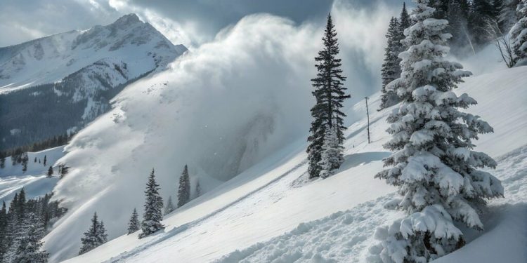 Otto morti sulle Alpi austriache per una serie di valanghe