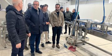 Industria, l’assessore Cani in visita istituzionale a Nuoro in due aziende del territorio