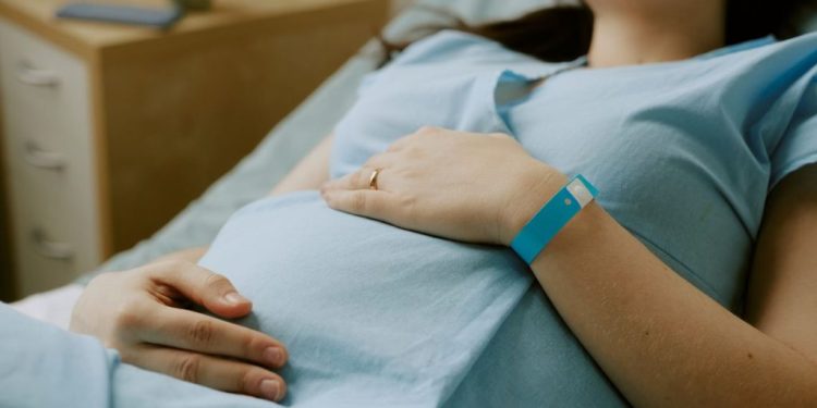 Emergenze ostetriche: in Sardegna più sicurezza per mamme e neonati grazie alla formazione degli operatori