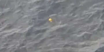 Peschereccio affondato in Ogliastra, riprese ricerche dei due corpi