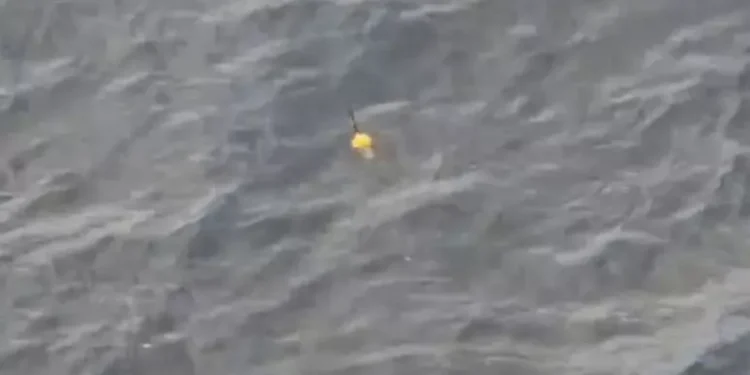 Peschereccio affondato in Ogliastra, riprese ricerche dei due corpi