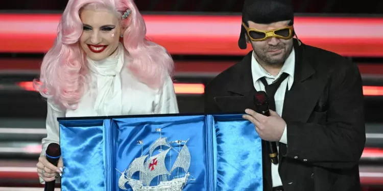 Sanremo 2026, 65.6% di share per la serata delle cover