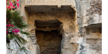 Cagliari, “Primavera di Cultura” alla Grotta della Vipera