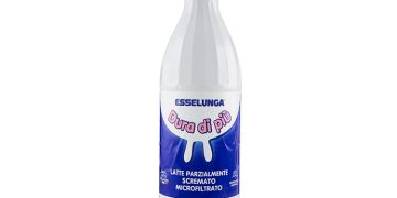 Esselunga richiama latte microfiltrato: sospetta presenza di BPA nelle bottiglie