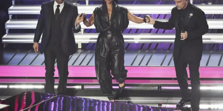 Sanremo, per la terza serata 9,5 milioni e il 60.6%, miglior share dal 1990