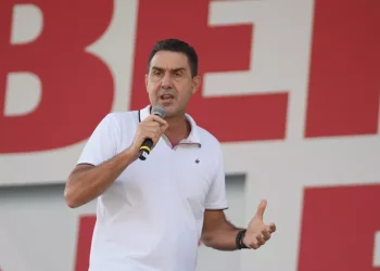 Vannacci il 16 febbraio incontra i suoi simpatizzanti a Oristano