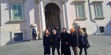 Conti, Pausini e i Big di Sanremo al Quirinale, ricevuti da Mattarella