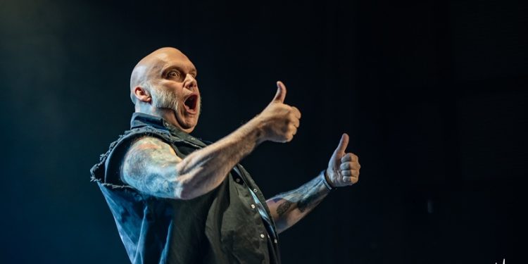 Blaze Bayley: non farà più meet & greet gratuiti, “Che delusione trovare su eBay le cose che autografo”
