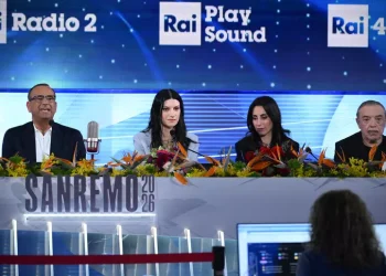 Oggi la serata finale, Conti: ‘Potrei rimanere io… ma lo dirò solo stasera’