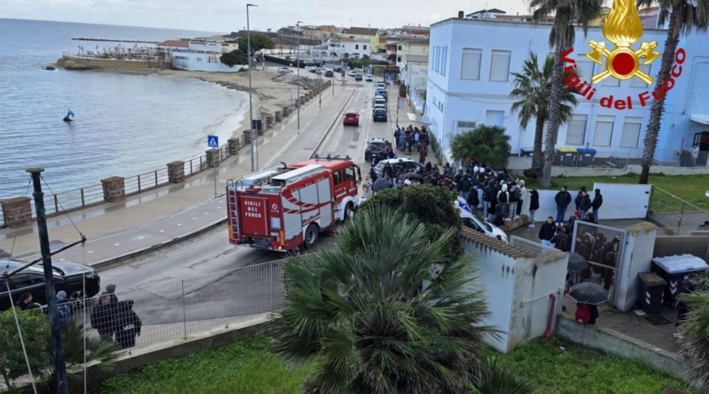 Terrore a Porto Torres, spray urticante al Nautico: scuola evacuata