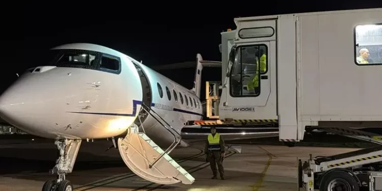 Volo salvavita da Alghero a Genova per una neonata sassarese