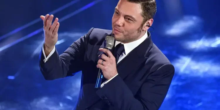 Tiziano Ferro, all’Ariston per celebrare i 25 anni dal debutto con Xdono