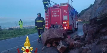 Maltempo, frana sulla statale tra Alghero e Villanova Monteleone: traffico rallentato