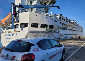 Stop per irregolarità a nave cargo che ha rischiato naufragio in Sardegna
