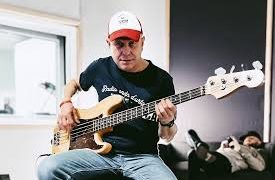 Musica, Paletta in video lancia il concerto dei Punkreas a Quartucciu