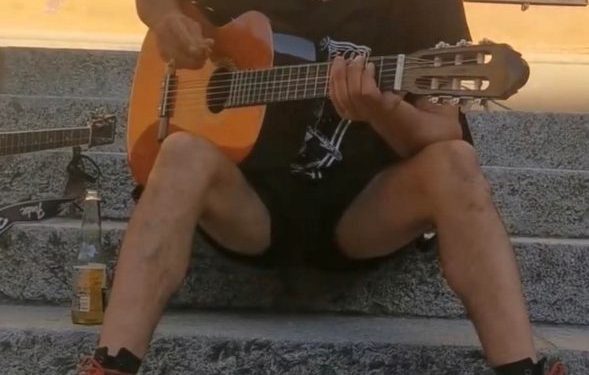 Olbia piange Pancrazio, l’anima punk della città