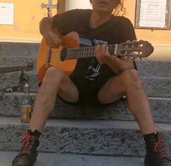 Olbia piange Pancrazio, l’anima punk della città