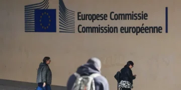 Maxi concorso nelle istituzioni Ue: 1490 posti per guadagnare 5000 euro al mese