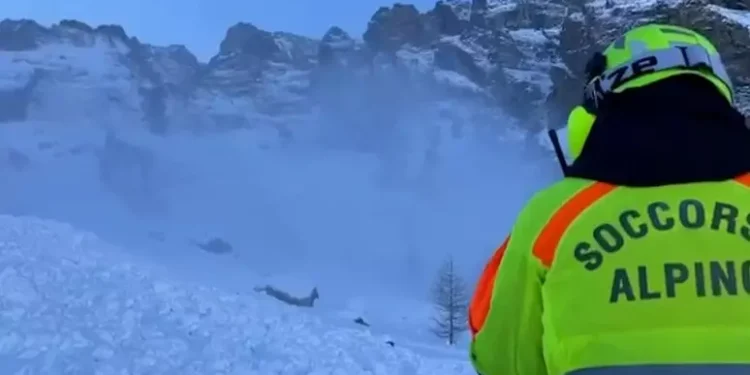 Valanga sopra Madesimo travolge quattro persone, una dispersa