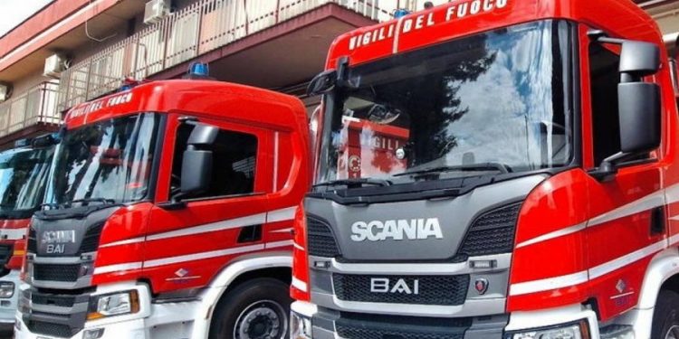 Barletta, auto incendiata a giornalista. La solidarietà di Odg e Assostampa Puglia