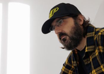 Piotta: rap emozionale e cantautorato nel nuovo album “Si riparano ricordi”