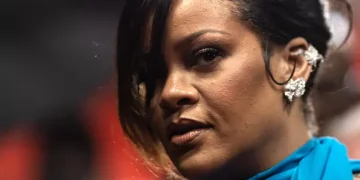 Spari contro la casa di Rihanna, fermata una donna