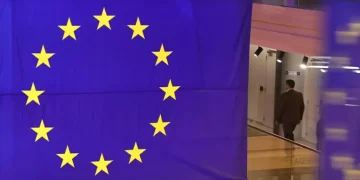 Ue, Pornhub e siti per adulti violano la legge, non tutelano i minori