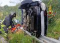 Esce di strada e si ribalta: un ferito sulla SS 195