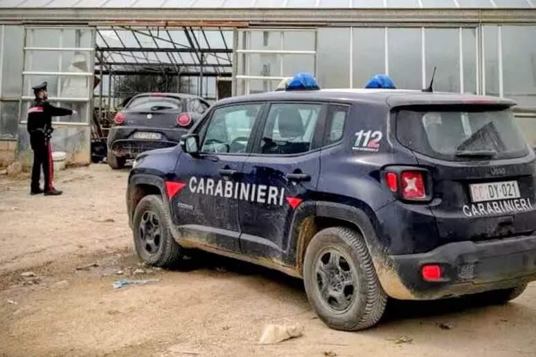 Carabinieri scoprono discarica abusiva e lavoratori in nero a Masainas