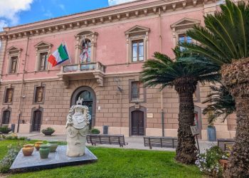 Crisi comune Oristano, il sindaco revoca tutte le deleghe ad assessori