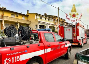 Abitazione in fiamme a Sedilo: in azione i Vigili del Fuoco