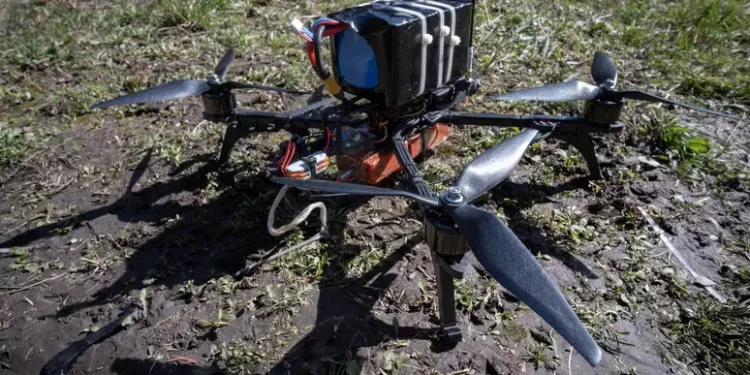 Droni russi su Estonia e Lettonia: ennesima fake news passata per verità