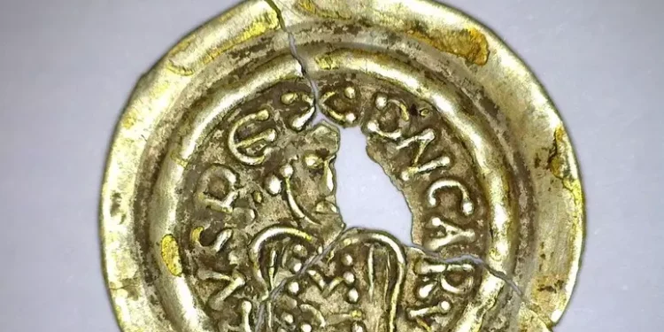 Smantellato a Olbia traffico internazionale di monete antiche