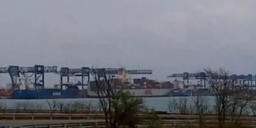 Cgil denuncia, ‘nave con armi per Israele in porto a Cagliari’