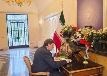 Roma, ambasciatore Russo in visita all’Ambasciata Iraniana nella capitale