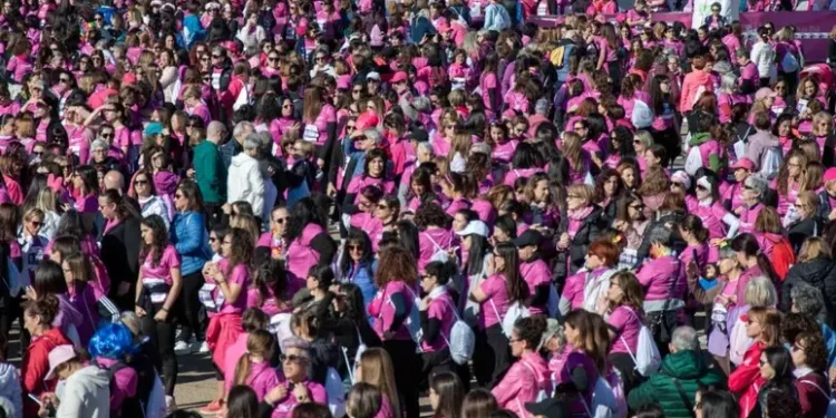 A Cagliari un’onda rosa con 16mila partecipanti alla SoloWomenRun