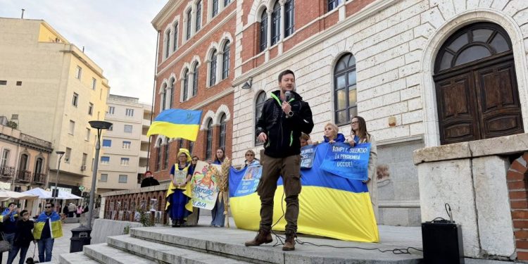 Cagliari, due giorni di iniziative per l’Ucraina: più sigle che persone