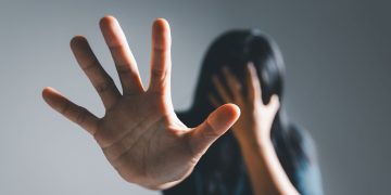 Violenza di genere, oltre 3,3 milioni di euro per rafforzare centri antiviolenza e case di accoglienza in Sardegna
