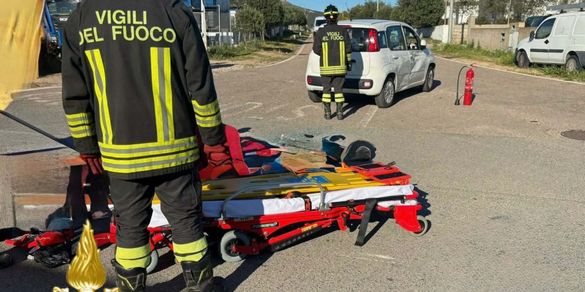 Olbia, scontro tra auto e moto: un ferito trasportato in ospedale