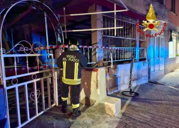 Terrore a San Teodoro: ordigno esplode in un ristorante