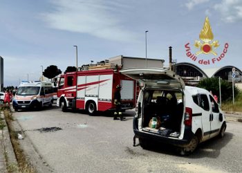 Elmas, scontro tra due auto: due persone in gravi condizioni