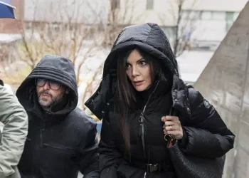 Crans-Montana, i coniugi Moretti indagati a Roma