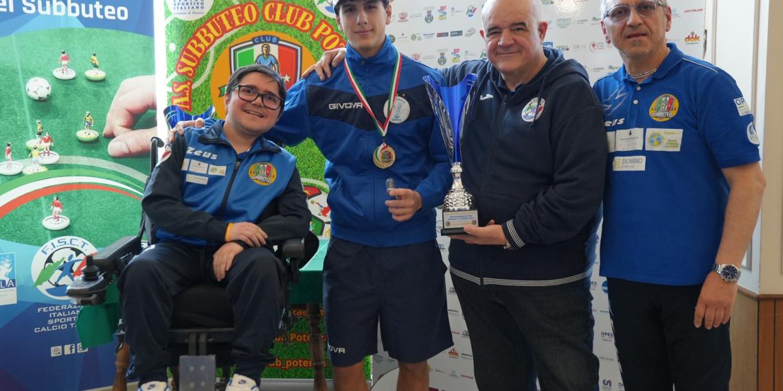 Ferdinando Gasparini vince la prima edizione di “The Wonderful Ten”, a Potenza trionfano il calcio da tavolo, l’inclusione e lo spettacolo